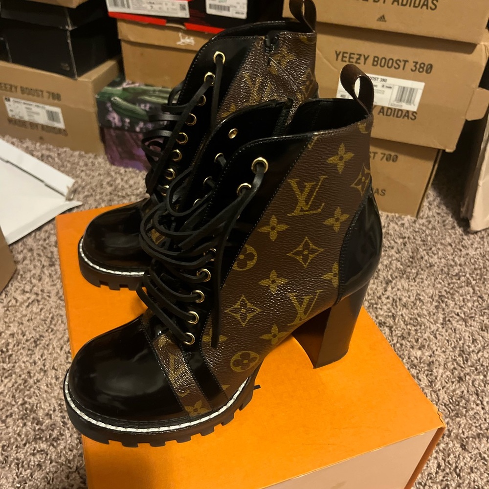 In excellent condition Louis Vuitton boots